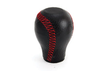 Gear Shift Knobestandard red yarn