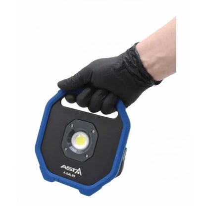 HIGH-QUALITY FLOOD LAMP 1100LM WITH HANDLE