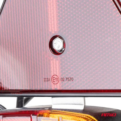 Magnetic trailer lamp set with triangle