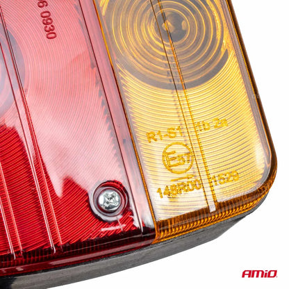 Magnetic trailer lamp set with triangle