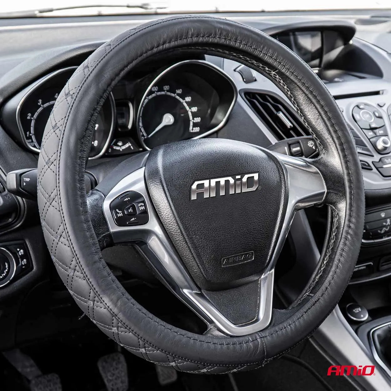 Steering wheel cover Leather Series SWC-51-XXL (44-46cm)